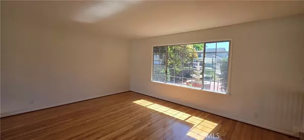 La Palma, CA 90623,5201 La Luna DR