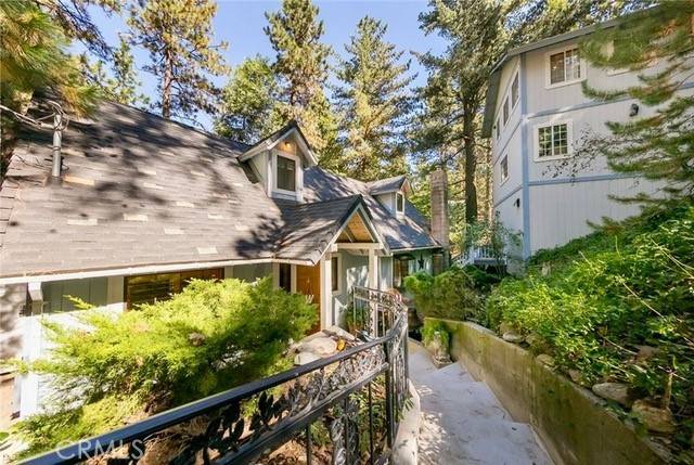 Crestline, CA 92325,22650 Crest Forest DR