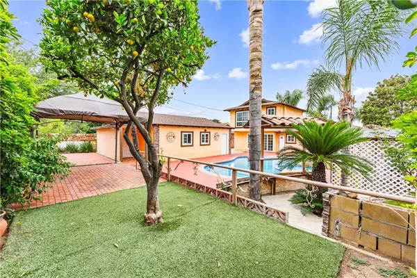Corona, CA 92882,986 W Kendall ST