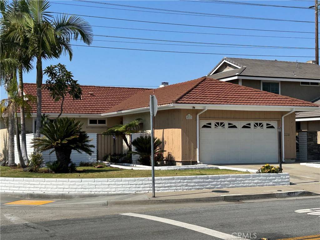 La Palma, CA 90623,4811 Sharon DR