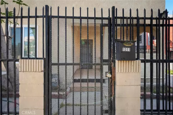 Los Angeles, CA 90006,1311 Dewey AVE