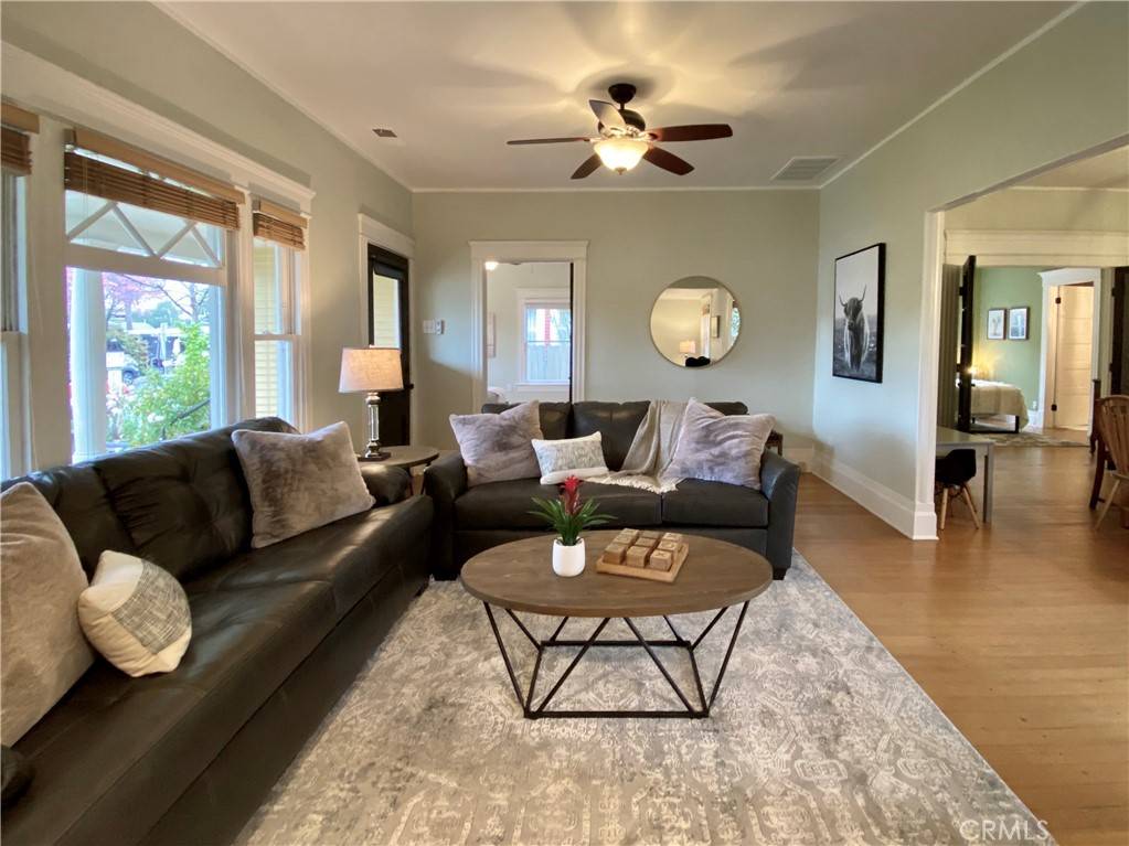 Orange, CA 92866,269 N Glassell ST