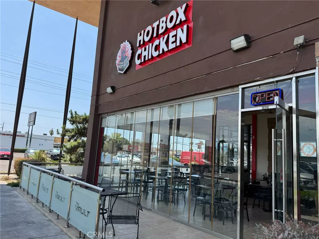 Anaheim, CA 92804,2955 W Ball Road
