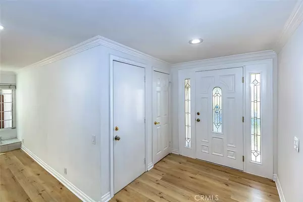 Buena Park, CA 90621,5353 Barrett CIR