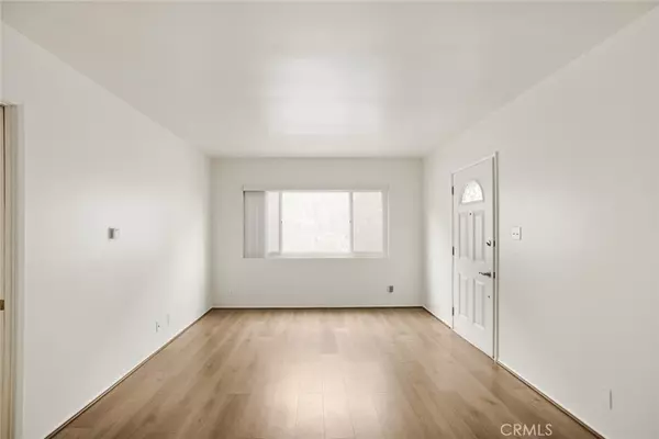 San Pedro, CA 90731,740 W 27th ST #2