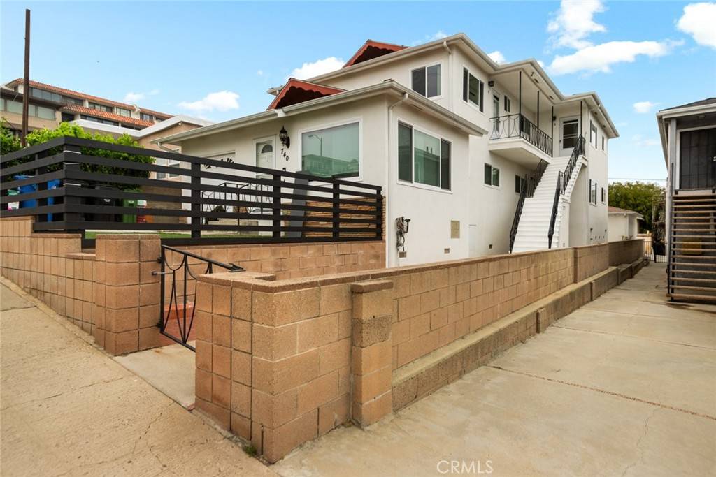 San Pedro, CA 90731,740 W 27th ST #3