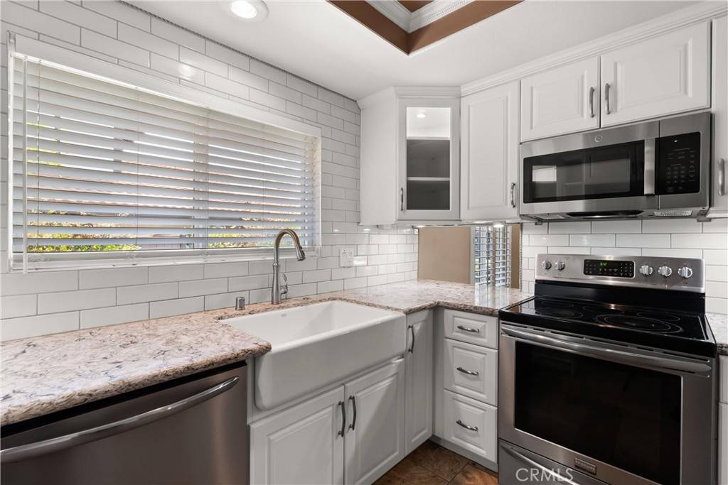 Tustin, CA 92780,2172 Poppy Drive