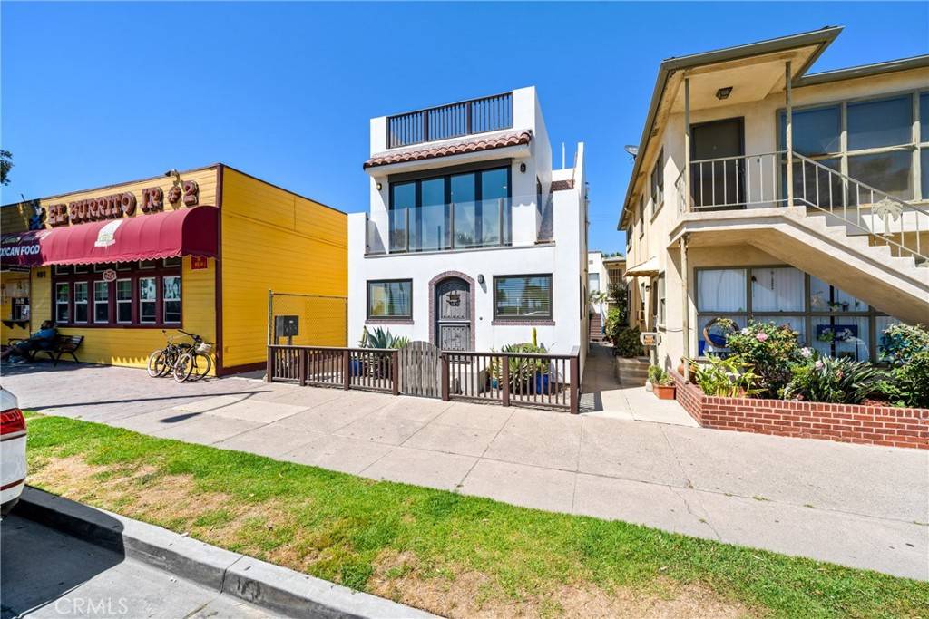 Seal Beach, CA 90740,913 Ocean AVE #A