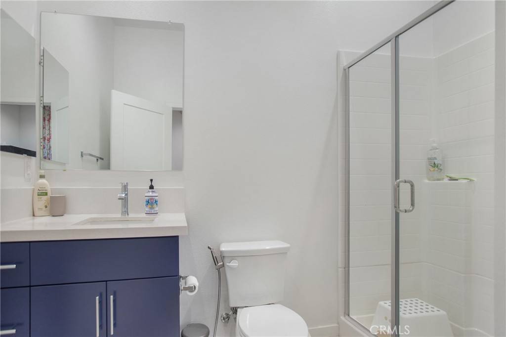 Brea, CA 92821,422 W Central AVE