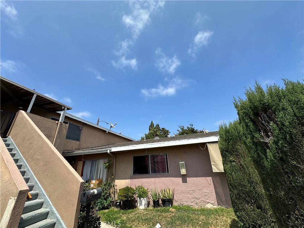 Anaheim, CA 92805,617 E Eton PL
