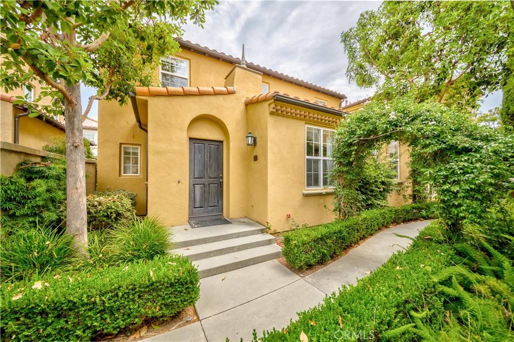 Irvine, CA 92620,72 Chantilly
