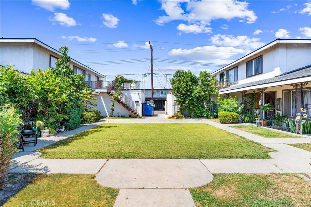 Fullerton, CA 92831,3043 Topaz LN