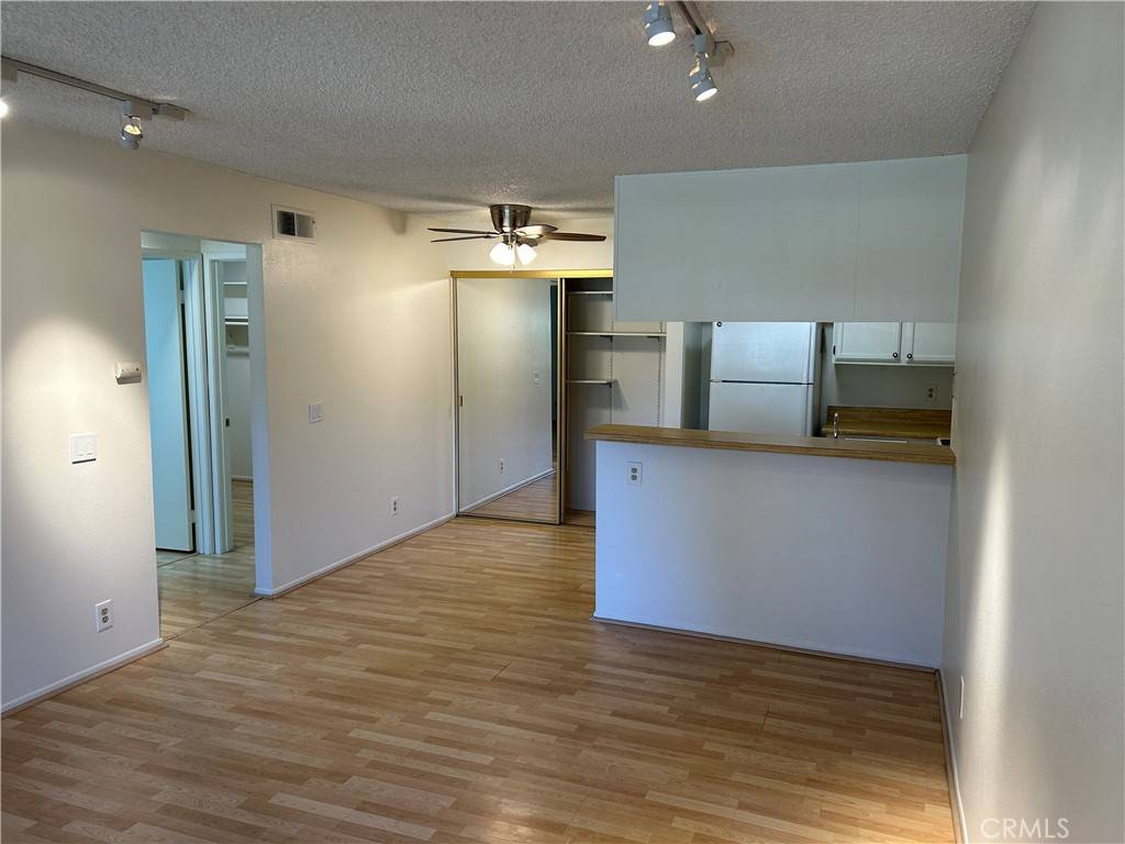 Huntington Beach, CA 92648,18232 Parkview LN #103