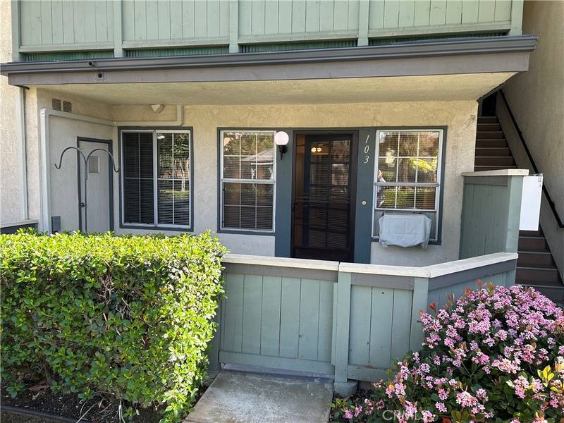 18232 Parkview LN #103, Huntington Beach, CA 92648