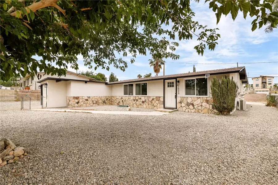 16550 Don ST, Victorville, CA 92395