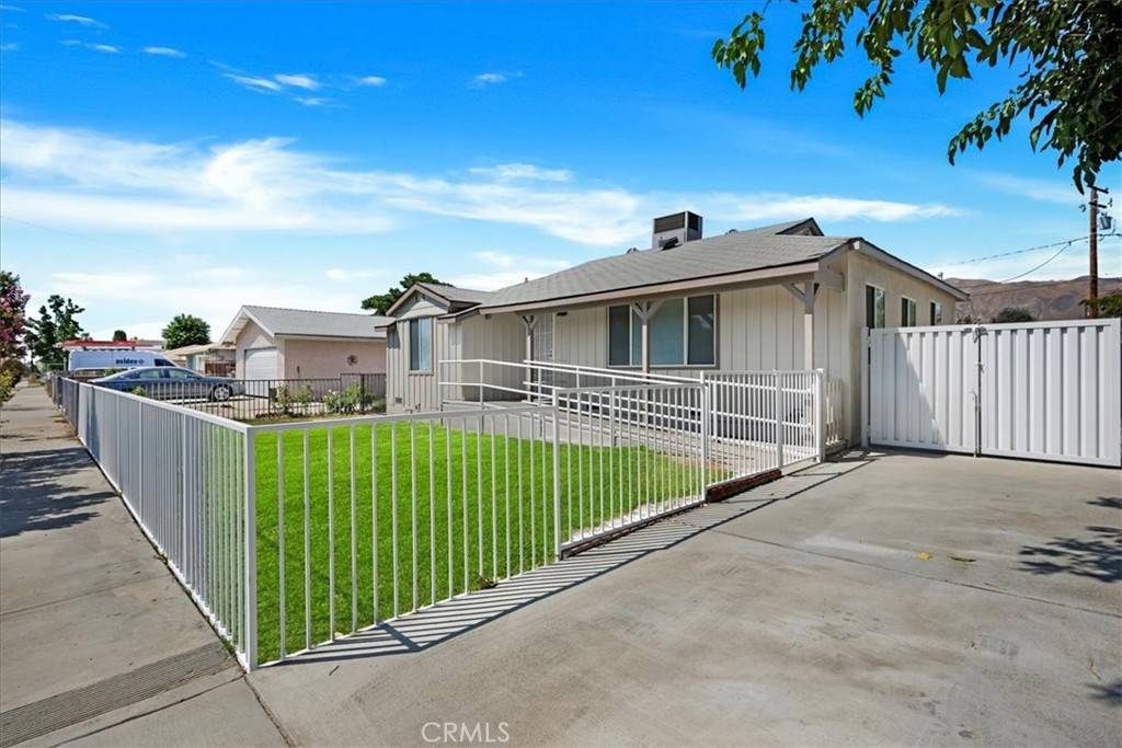 237 N Dillon AVE, San Jacinto, CA 92583