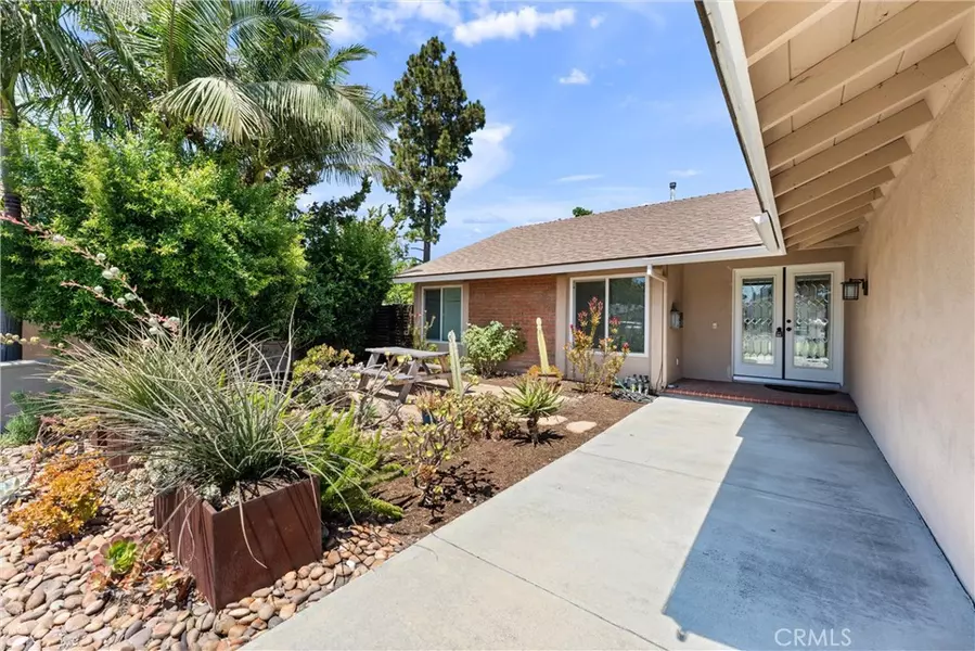 201 W Harvey AVE, Santa Ana, CA 92707