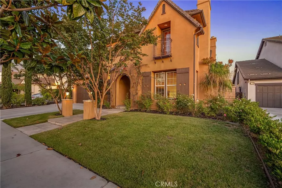 780 W Aster PL, Santa Ana, CA 92706