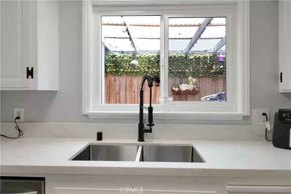 Fullerton, CA 92831,313 N Acacia AVE #C