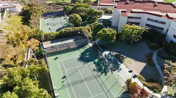 Rancho Palos Verdes, CA 90275,3200 La Rotonda DR #204