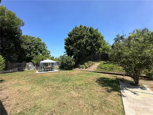 Fullerton, CA 92833,1655 Valley LN