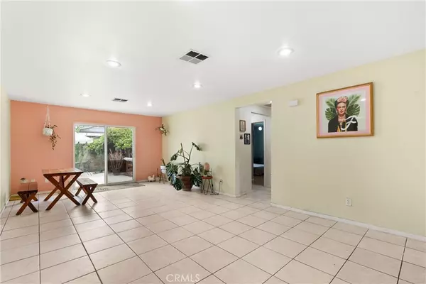La Habra, CA 90631,305 N College ST