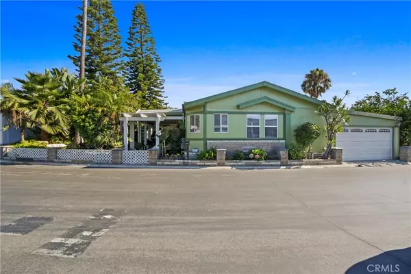 Anaheim, CA 92801,1919 W Coronet #132