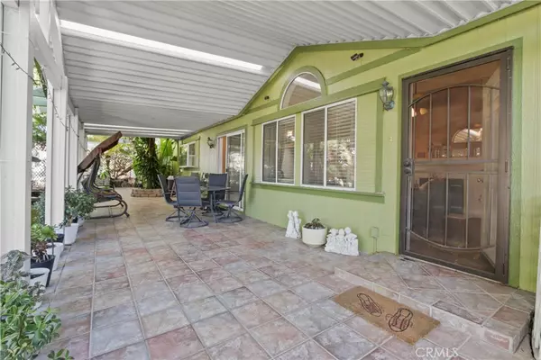 Anaheim, CA 92801,1919 W Coronet #132