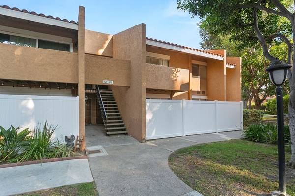 Santa Ana, CA 92707,1001 W Macarthur BLVD #110