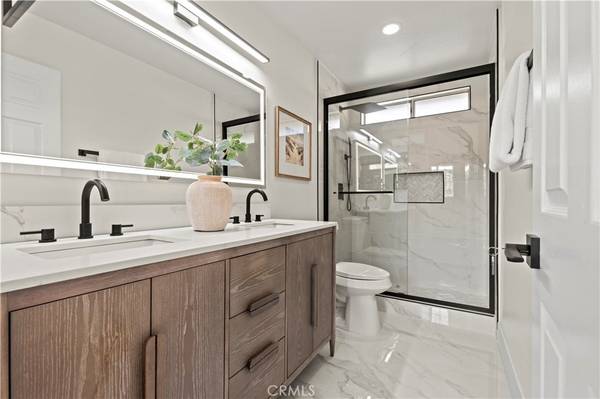 Corona, CA 92879,2069 Saddleback DR