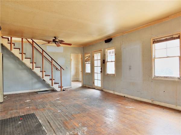 Long Beach, CA 90804,744 Gladys AVE