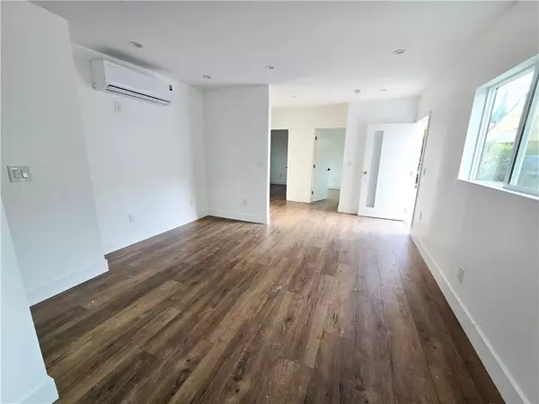 Los Angeles, CA 90016,2814 S Mansfield AVE #2816 1/2