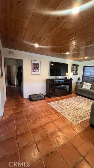 Lynwood, CA 90262,4647 Abbott RD