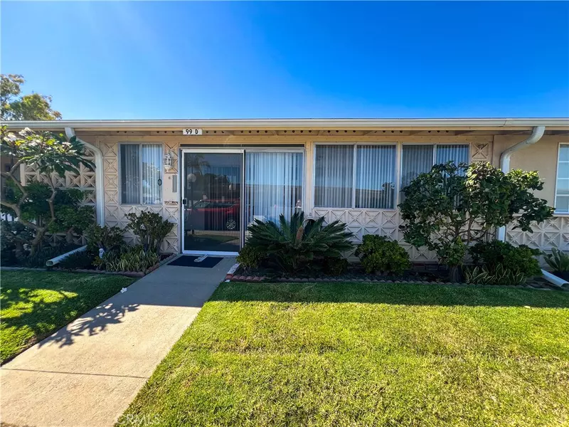 13611 Cedar Crest Ln., M5-99D, Seal Beach, CA 90740
