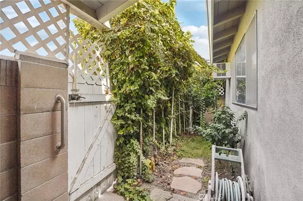 Buena Park, CA 90620,7537 El Cortez CIR