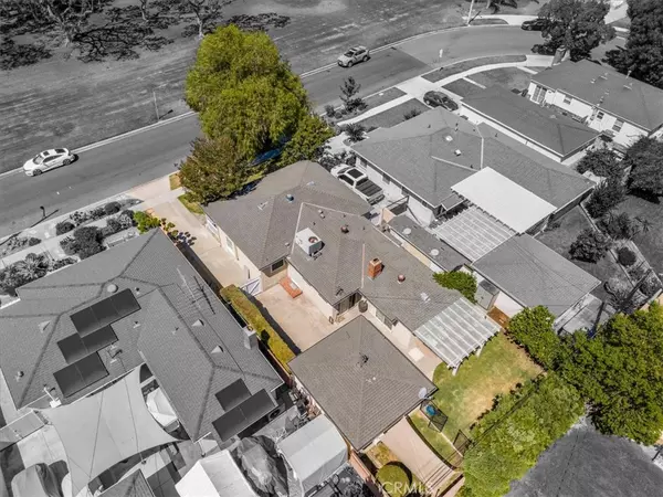 Long Beach, CA 90808,5222 E Parkcrest ST