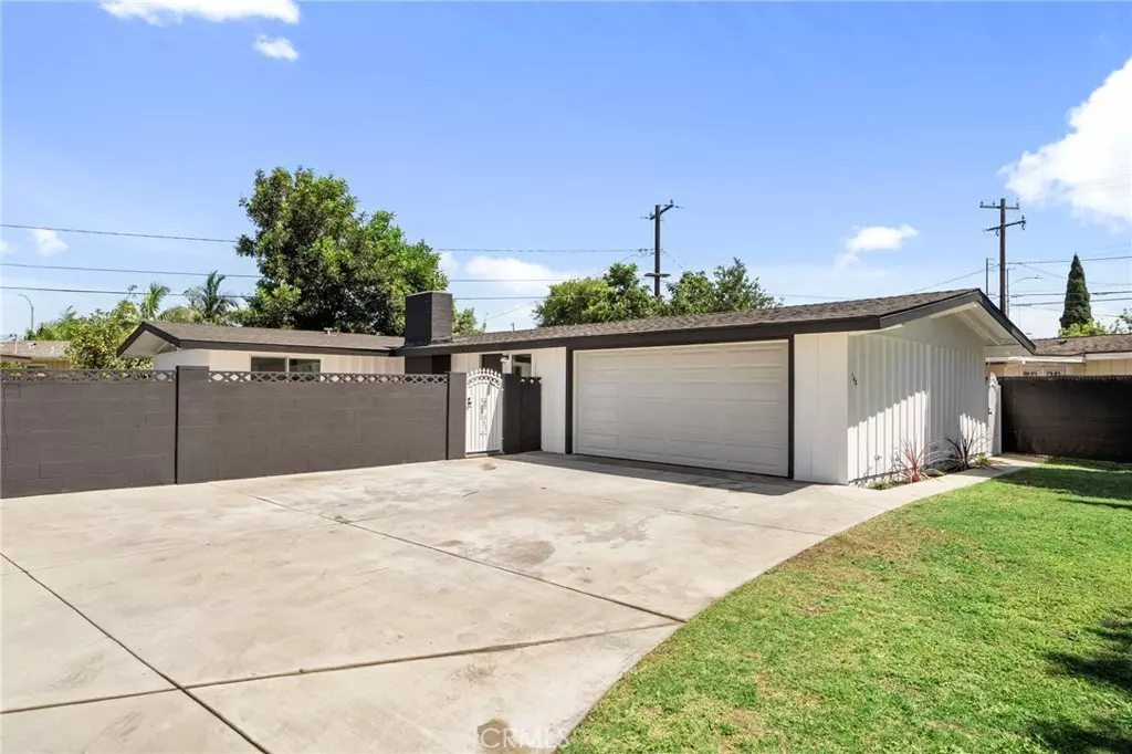 Anaheim, CA 92805,243 E Susanne ST