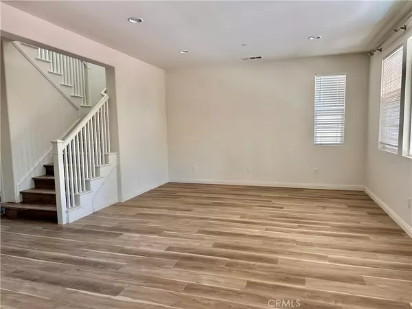 Westminster, CA 92683,14807 Harmony LN