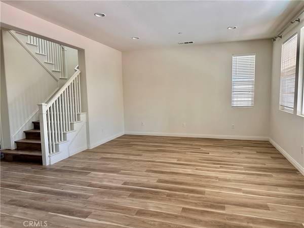 Westminster, CA 92683,14807 Harmony LN
