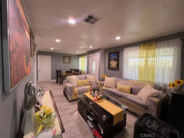 Anaheim, CA 92806,320 N Park Vista ST #149