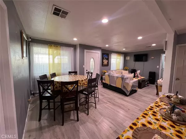 Anaheim, CA 92806,320 N Park Vista ST #149