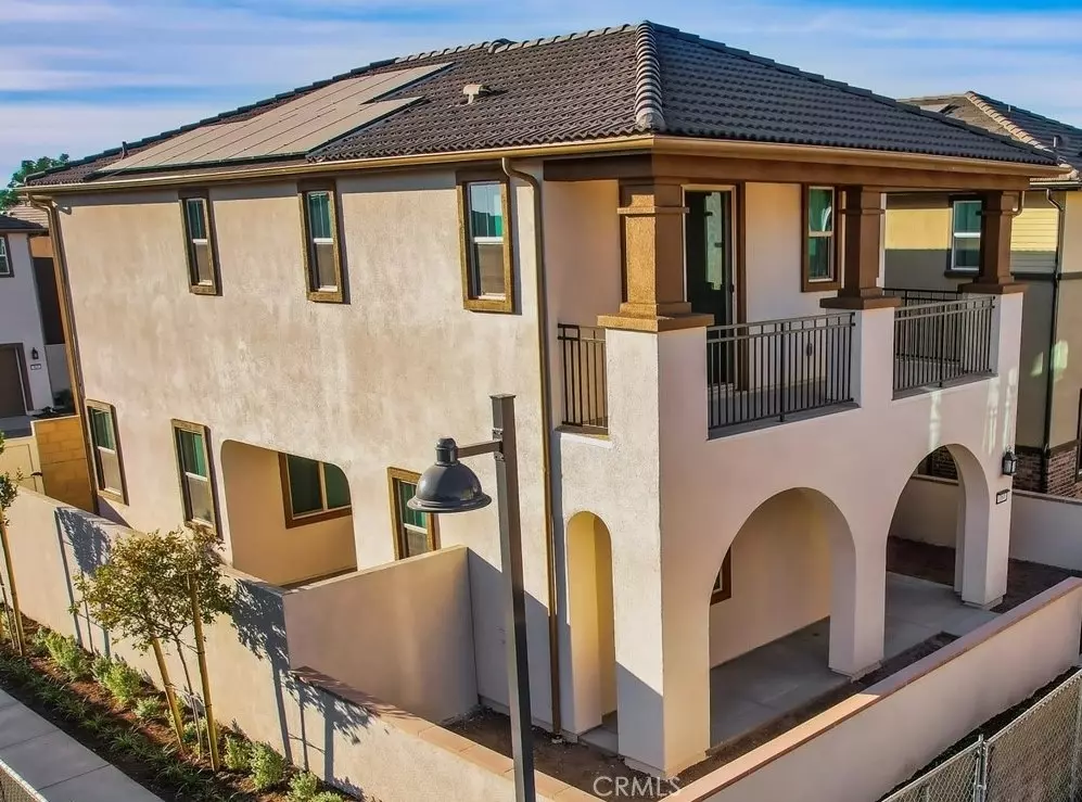 Irvine, CA 92618,164 Carmine