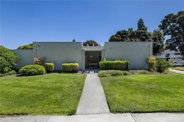 2222 Via Puerta #A, Laguna Woods, CA 92637