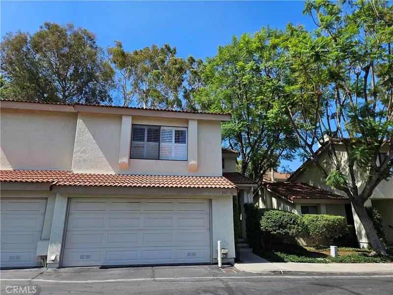 951 Creekside DR #119, Fullerton, CA 92833