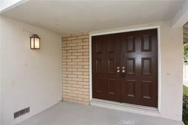 Irvine, CA 92604,17 Ashbrook