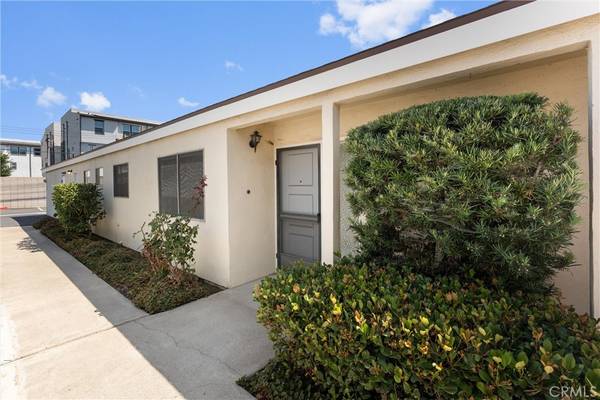 Tustin, CA 92780,282 Prospect Park