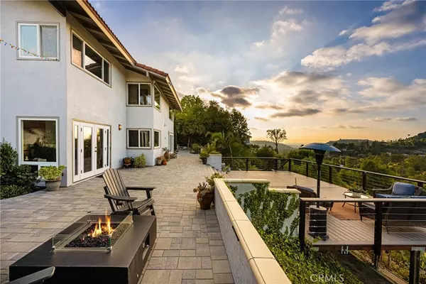 10721 Equestrian DR, North Tustin, CA 92705