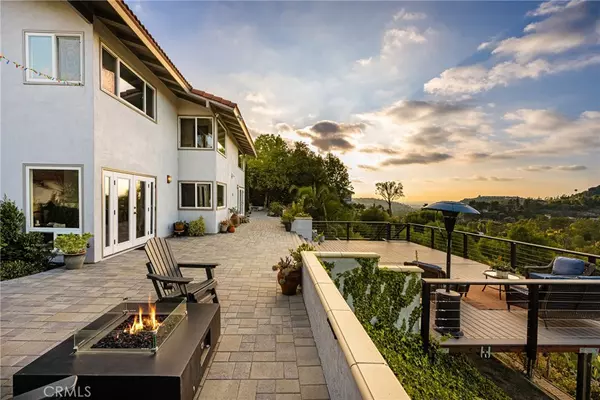 10721 Equestrian DR, North Tustin, CA 92705