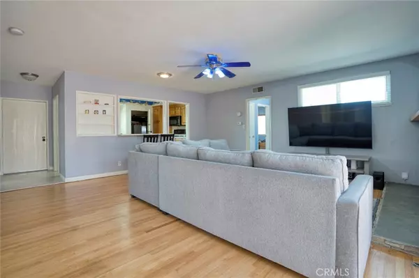 Fullerton, CA 92833,1478 W Valencia DR