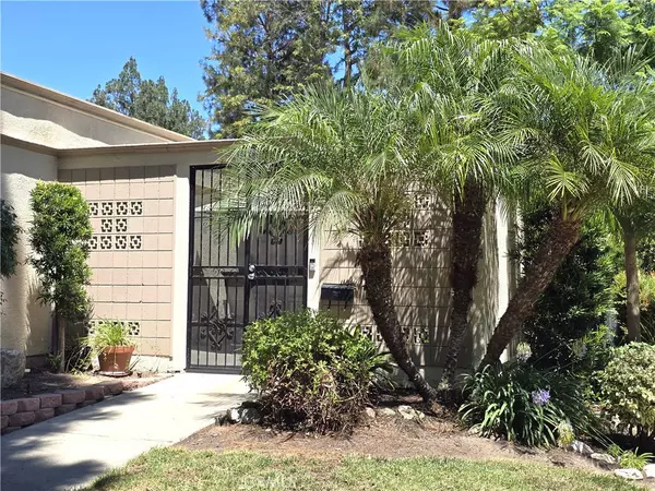 244 Calle Aragon #C, Laguna Woods, CA 92637